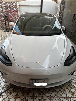 تسلا موديل 3